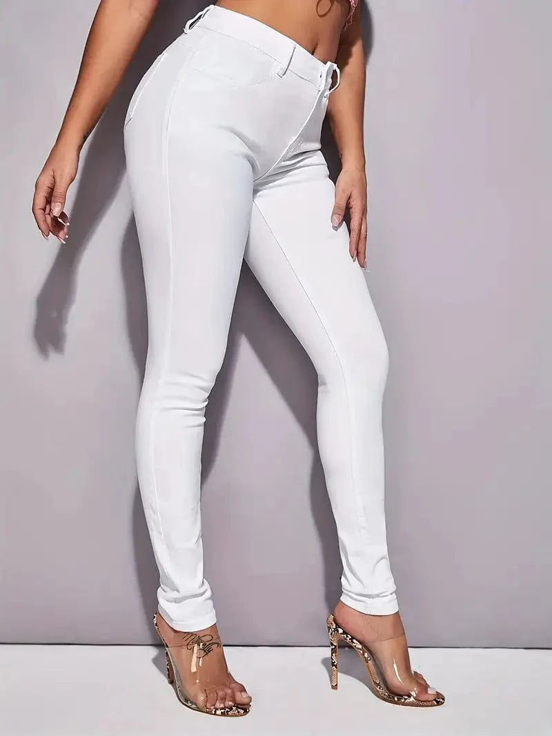 Navy High-Rise Skinny Jeans with Stretch Fit Slash Pockets - Stylish Denim Pants for Women