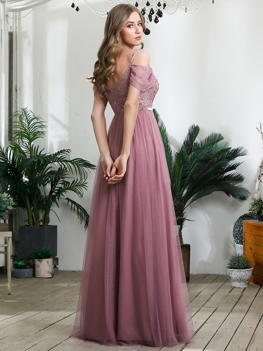 A-Line Tulle Bridesmaid Dress with Sweetheart Neckline and Ruffle Sleeves
