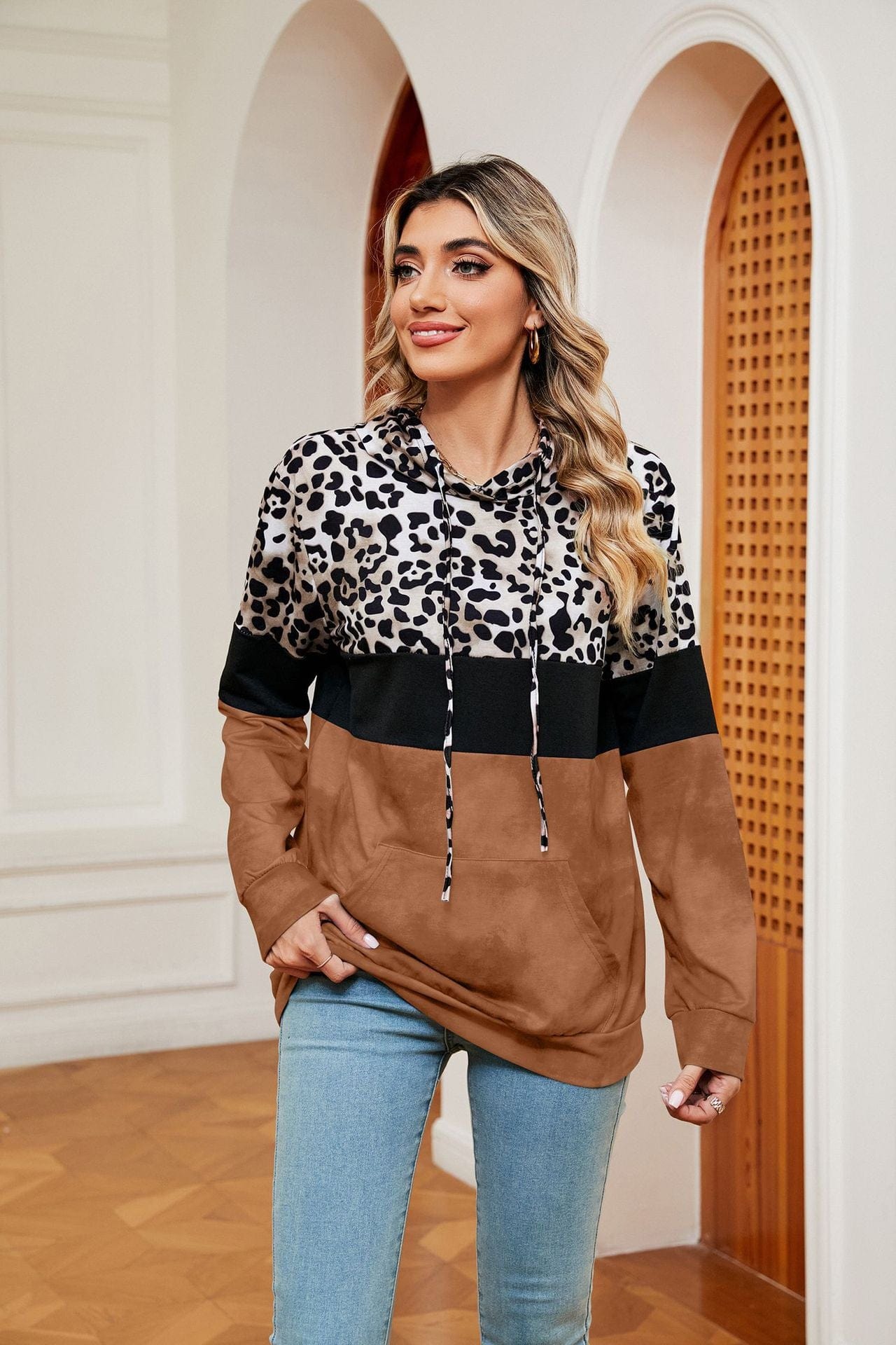 Hooded patchwork printed long-sleeved loose sweatshirt