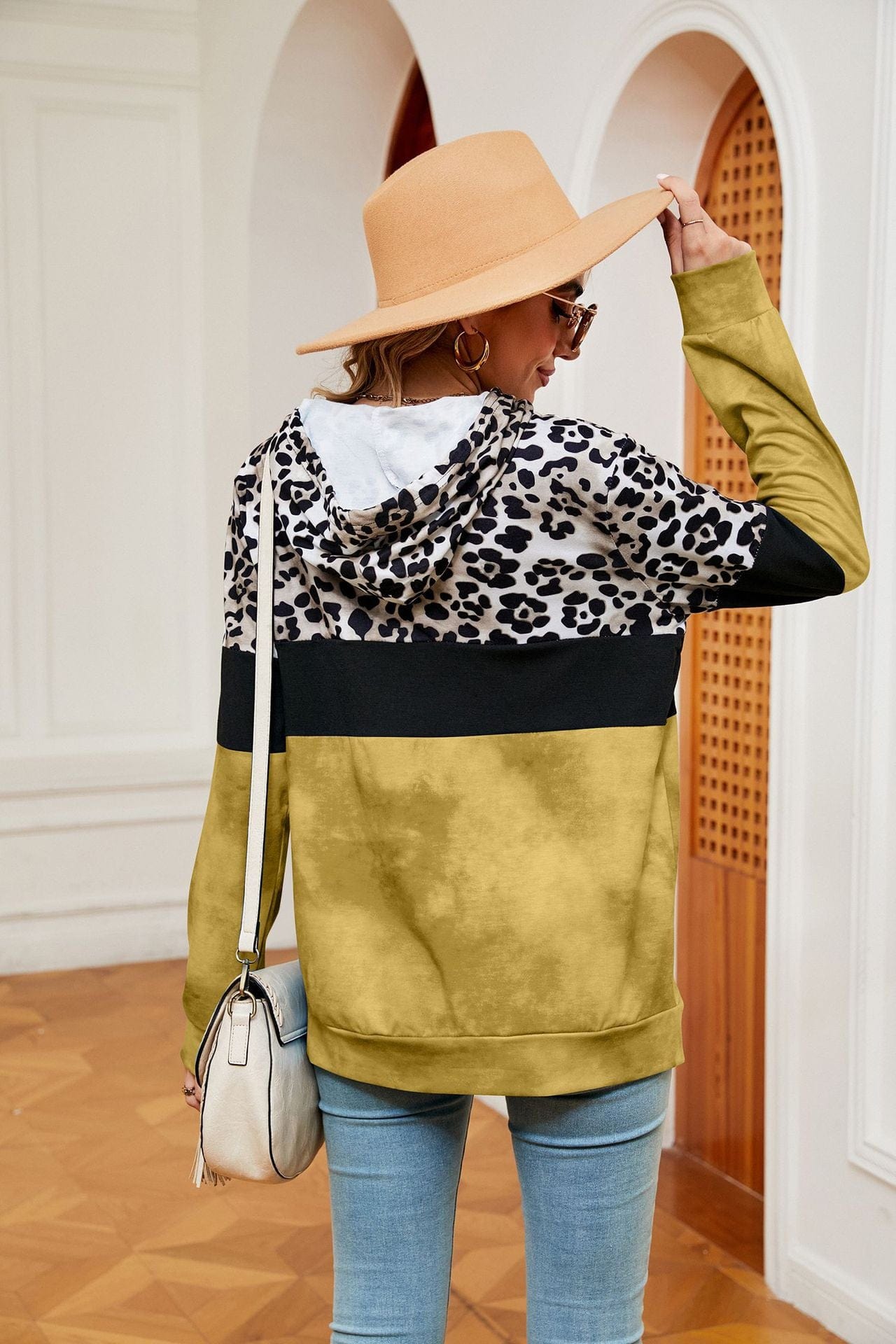 Hooded patchwork printed long-sleeved loose sweatshirt