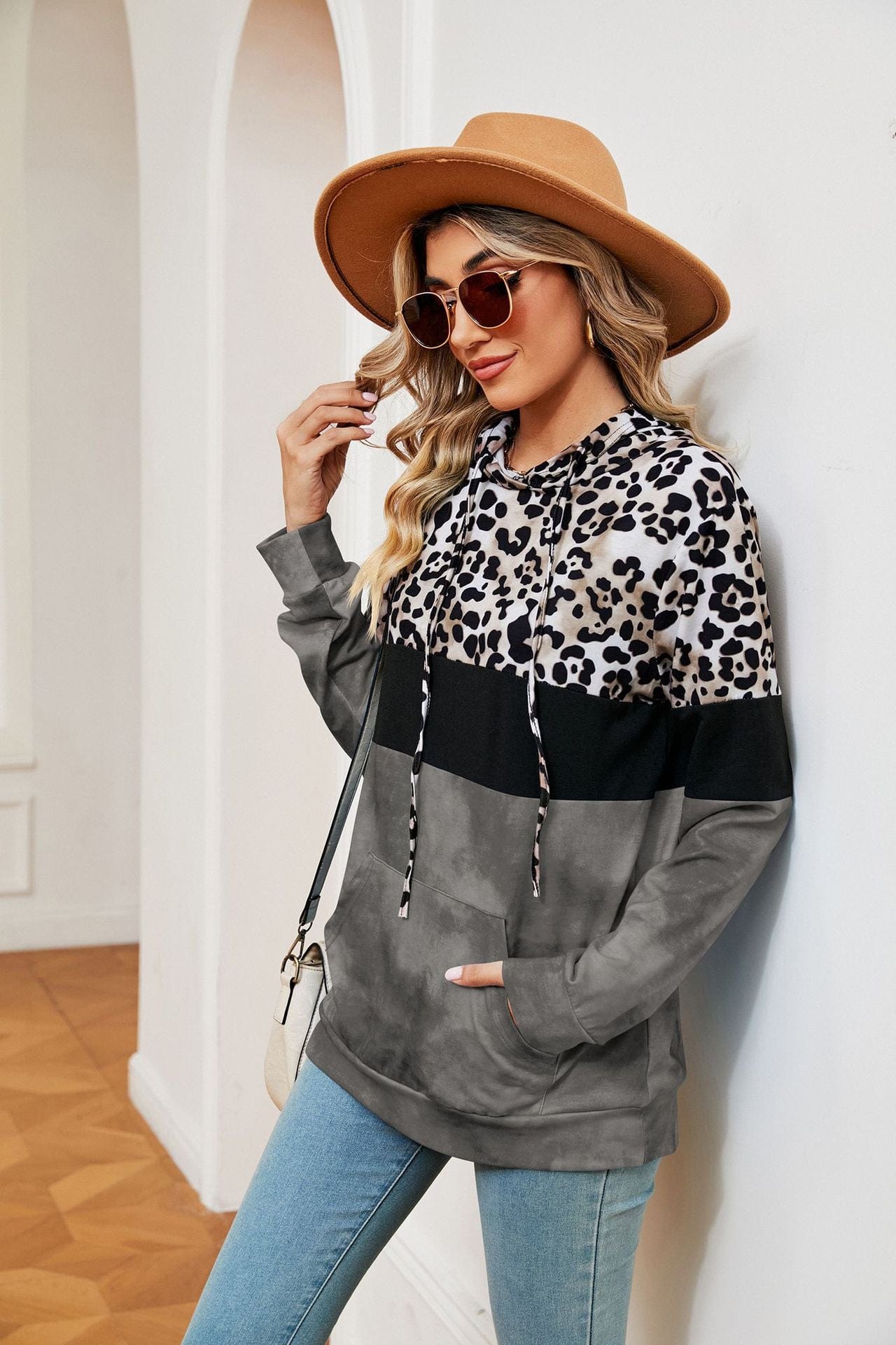 Hooded patchwork printed long-sleeved loose sweatshirt