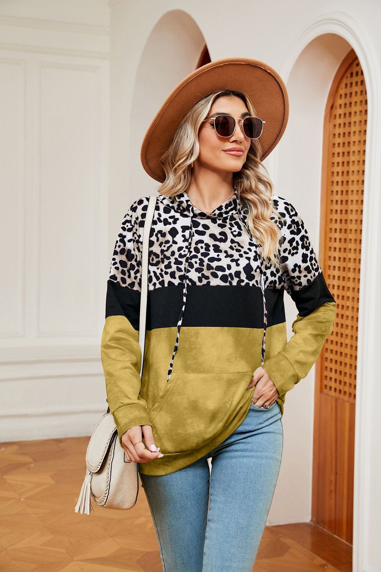 Hooded patchwork printed long-sleeved loose sweatshirt