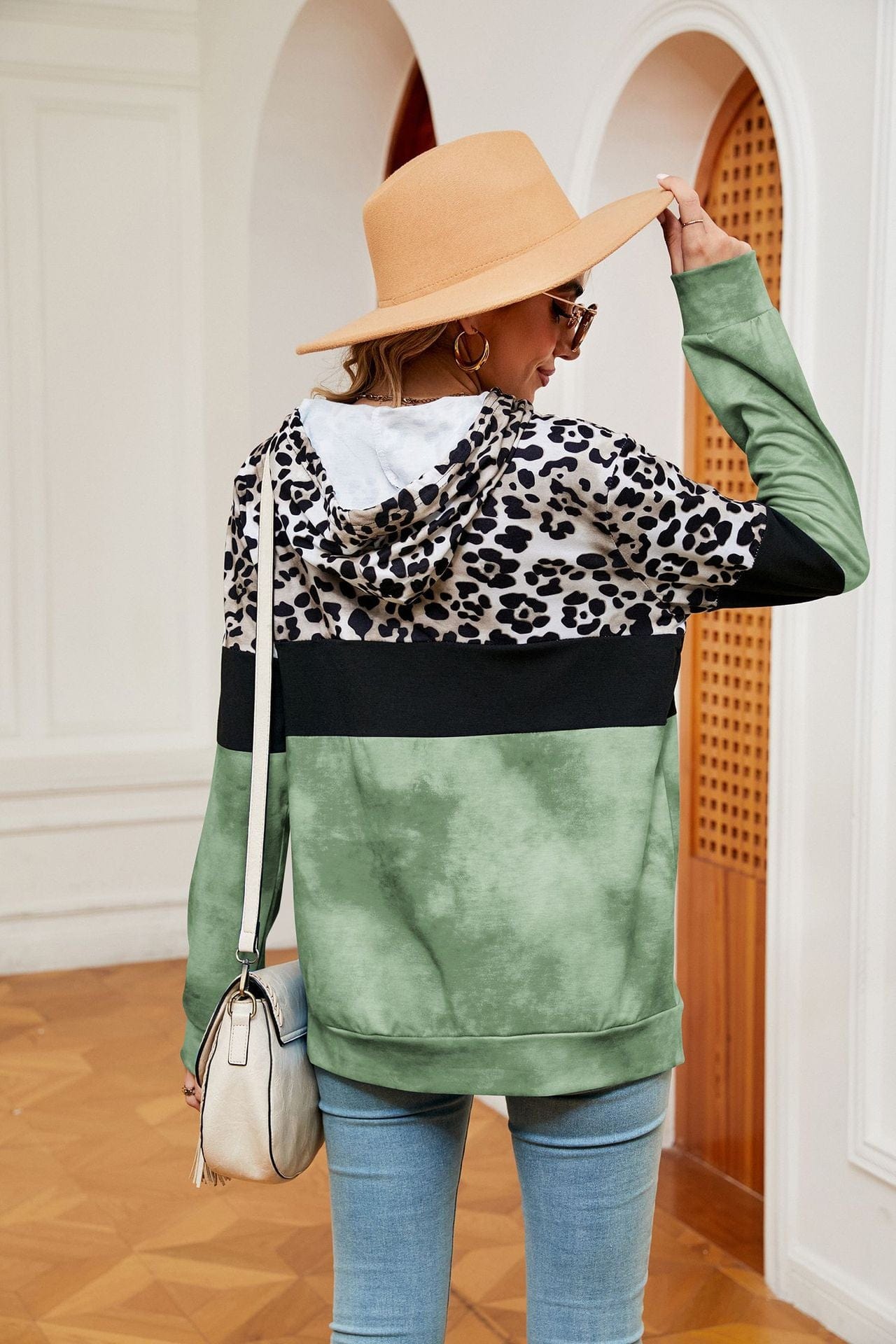 Hooded patchwork printed long-sleeved loose sweatshirt