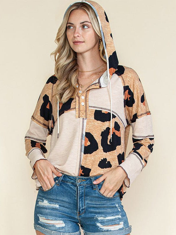 Leopard Print Hooded Sweatshirt for Women with Simple and Loose Fit