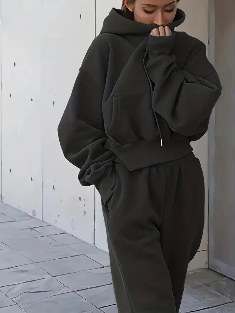 Athleisure 2-Piece Set: Solid Oversized Hoodie with Pocket & Drawstring Sweatpants, Women's Apparel