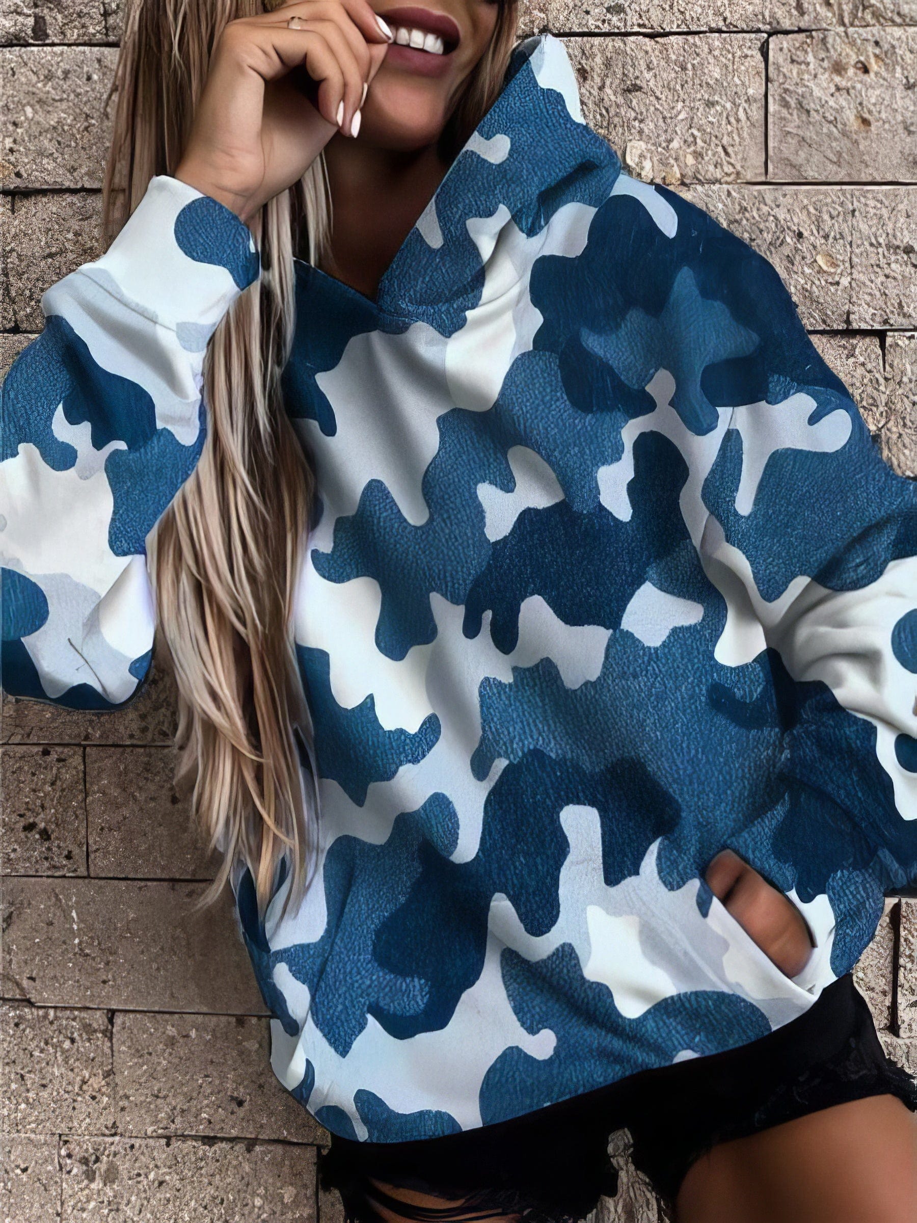 Camouflage Pocket Style Hooded Sweatshirt