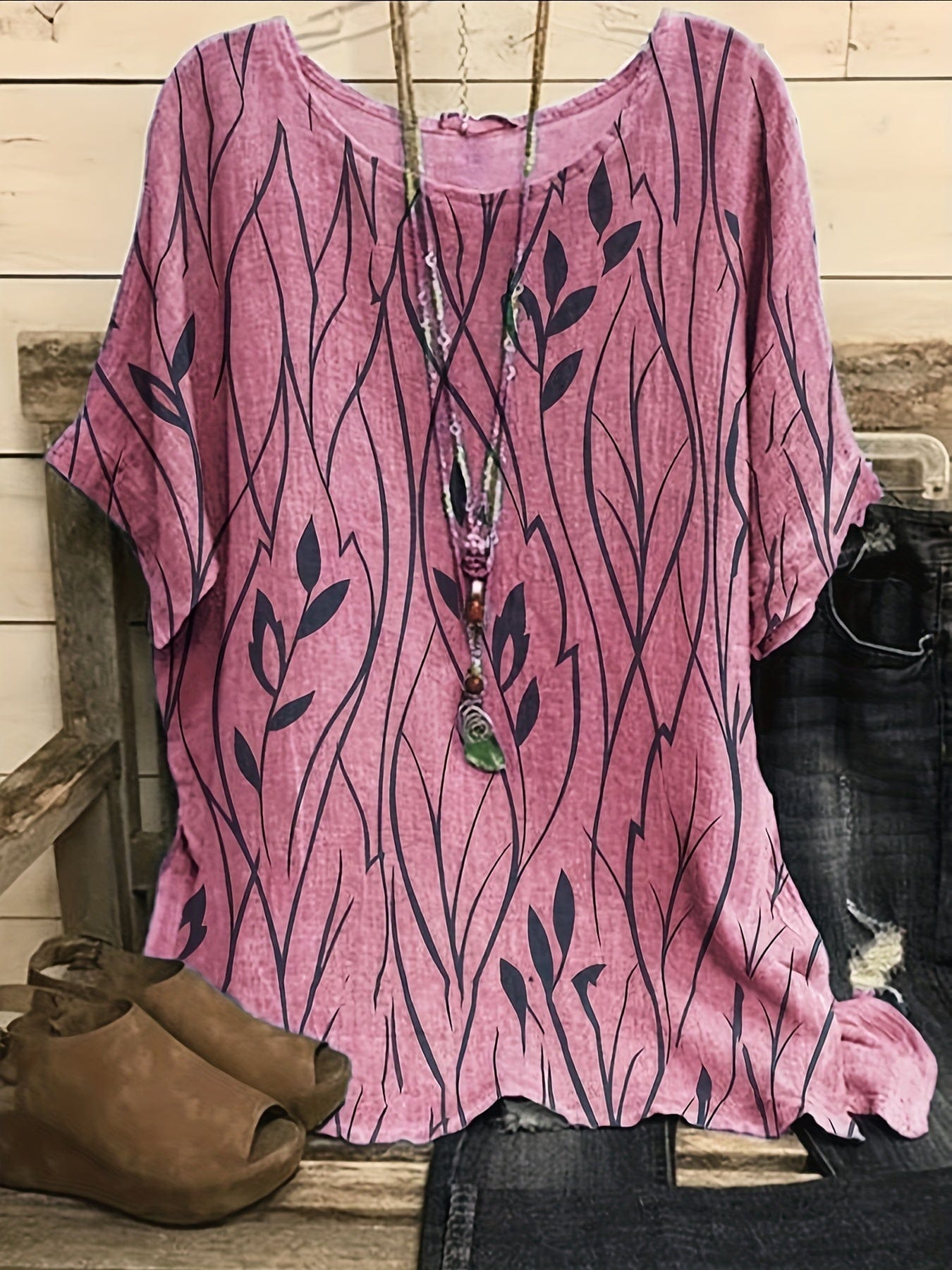 Plus Size Elegant T-shirt, Women's Plus Casual Floral Print Round Neck Half Sleeve Tee