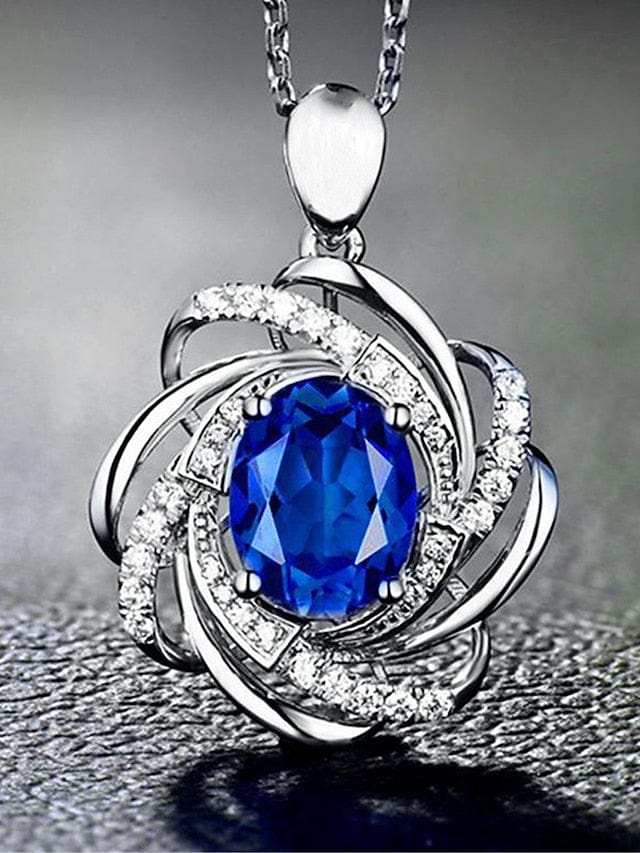 Chic Gem Necklace for Stylish Outdoor Women