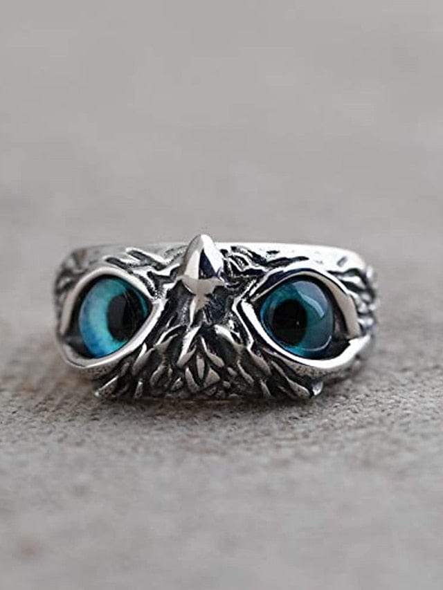 Chic & Modern Street Animal Ring for Women with Vibrant Blue-Green Color