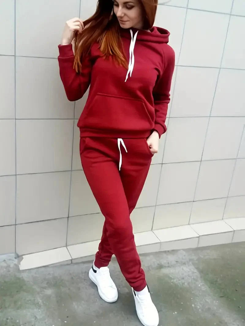 Stylish Coordinated Outfit with Hoodie and Drawstring Pants for Women