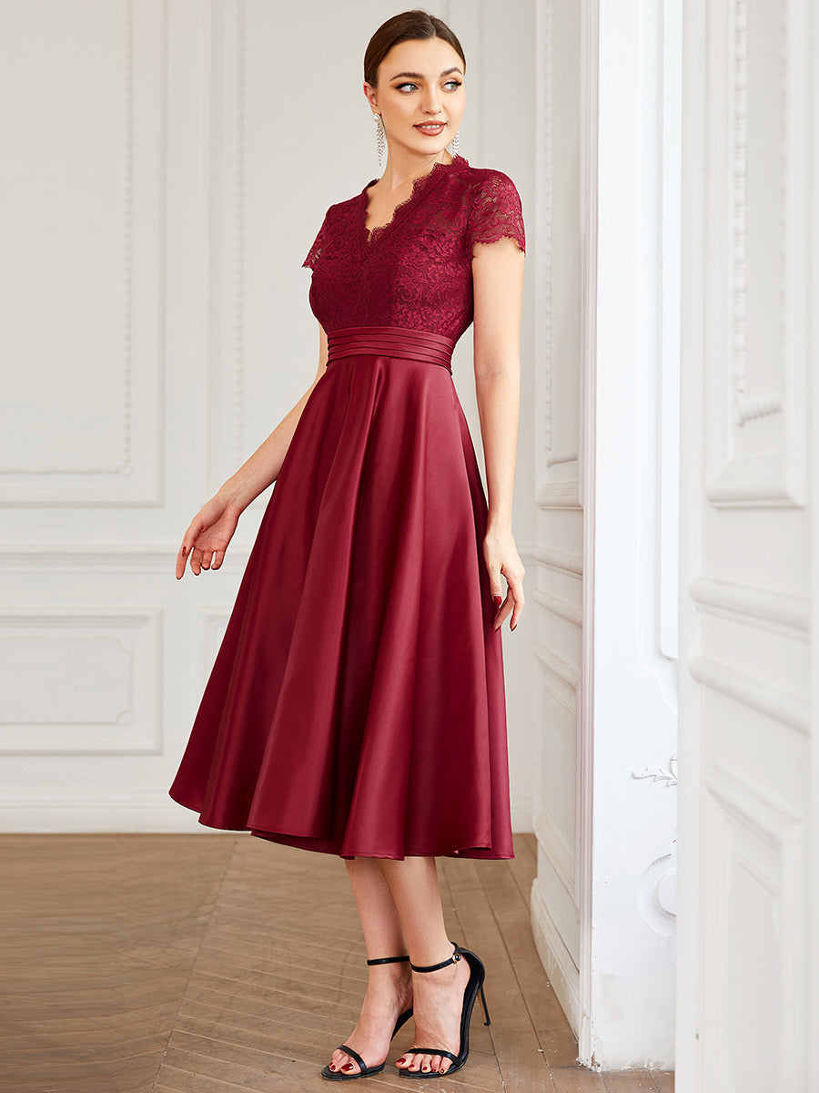 Cocktail Dresses with Short Sleeves and Knee-Length for Women