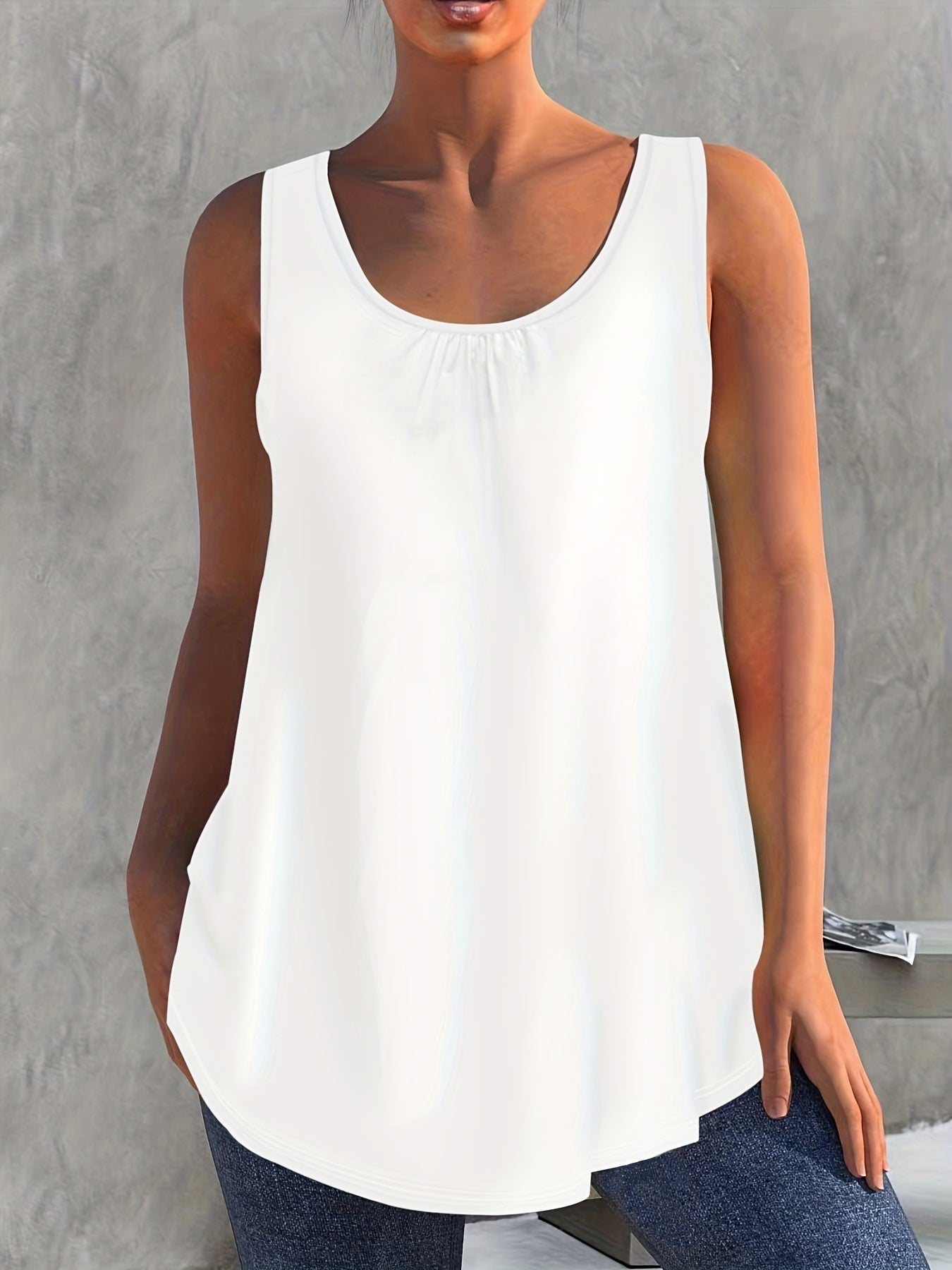 Ruched Round Neck Plus Size Tank Top with Medium Stretch