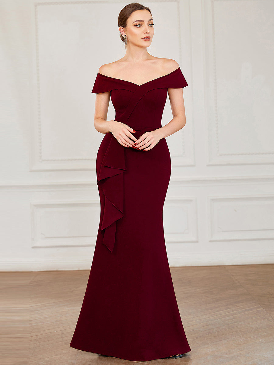 Elegant Strapless Evening Gown with Off-Shoulder Style and A-Line Floor Length Silhouette