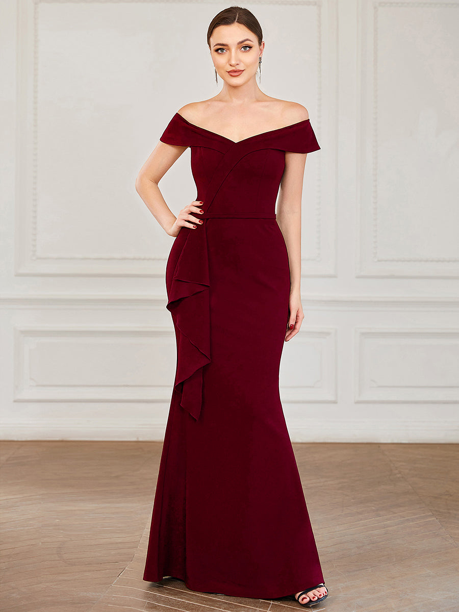 Elegant Strapless Evening Gown with Off-Shoulder Style and A-Line Floor Length Silhouette