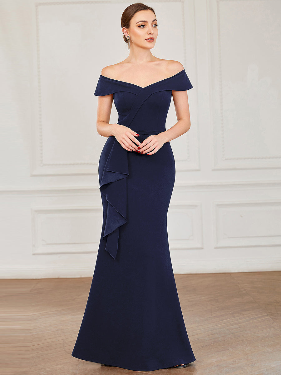 Elegant Strapless Evening Gown with Off-Shoulder Style and A-Line Floor Length Silhouette
