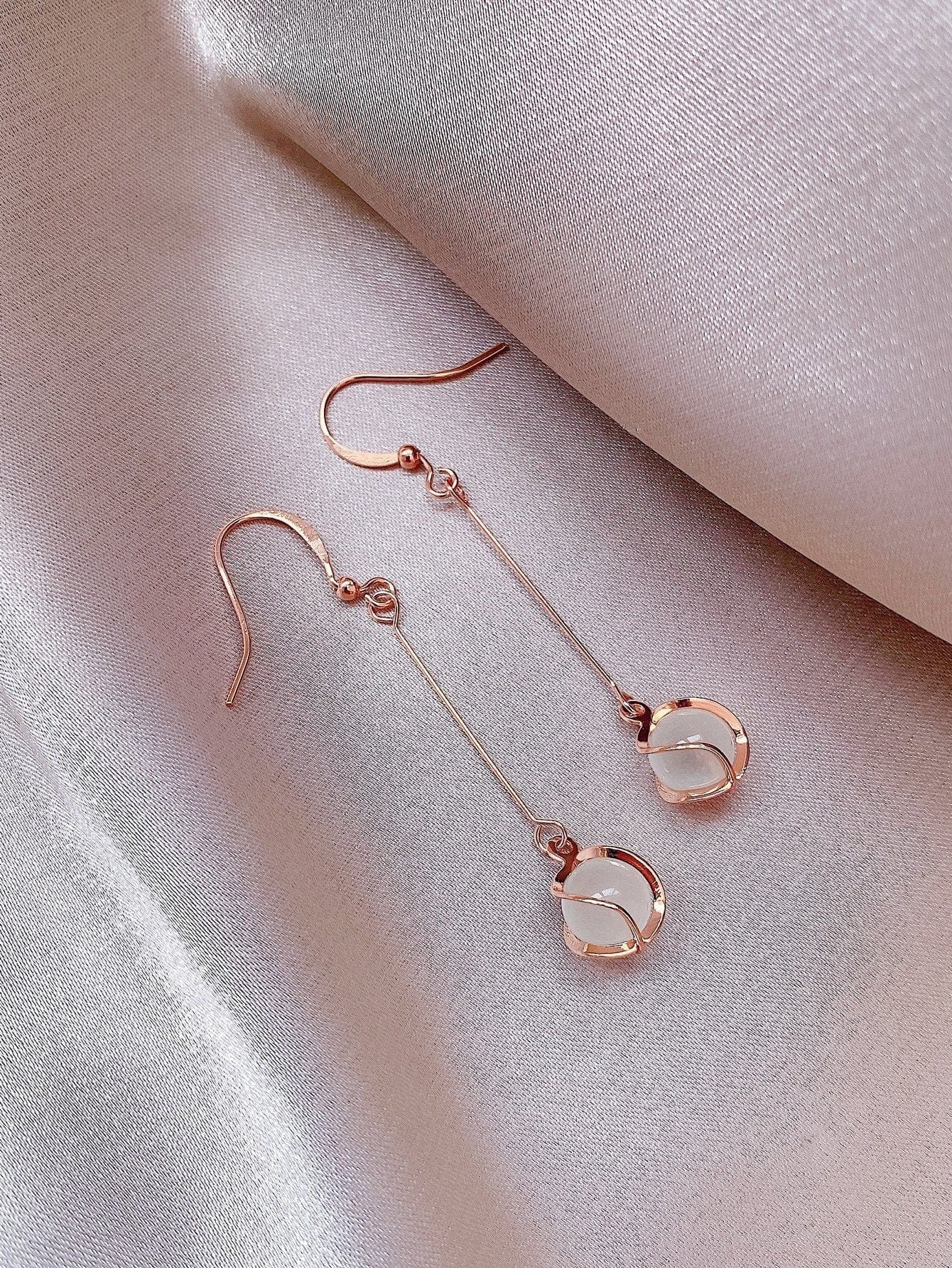 Elegant Cat Eye Stone Earrings for Stylish Women