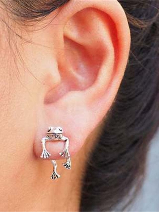 Chic & Modern Animal Street Earrings in Silver for All Seasons