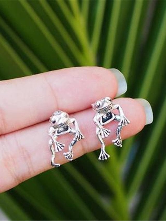 Chic & Modern Animal Street Earrings in Silver for All Seasons