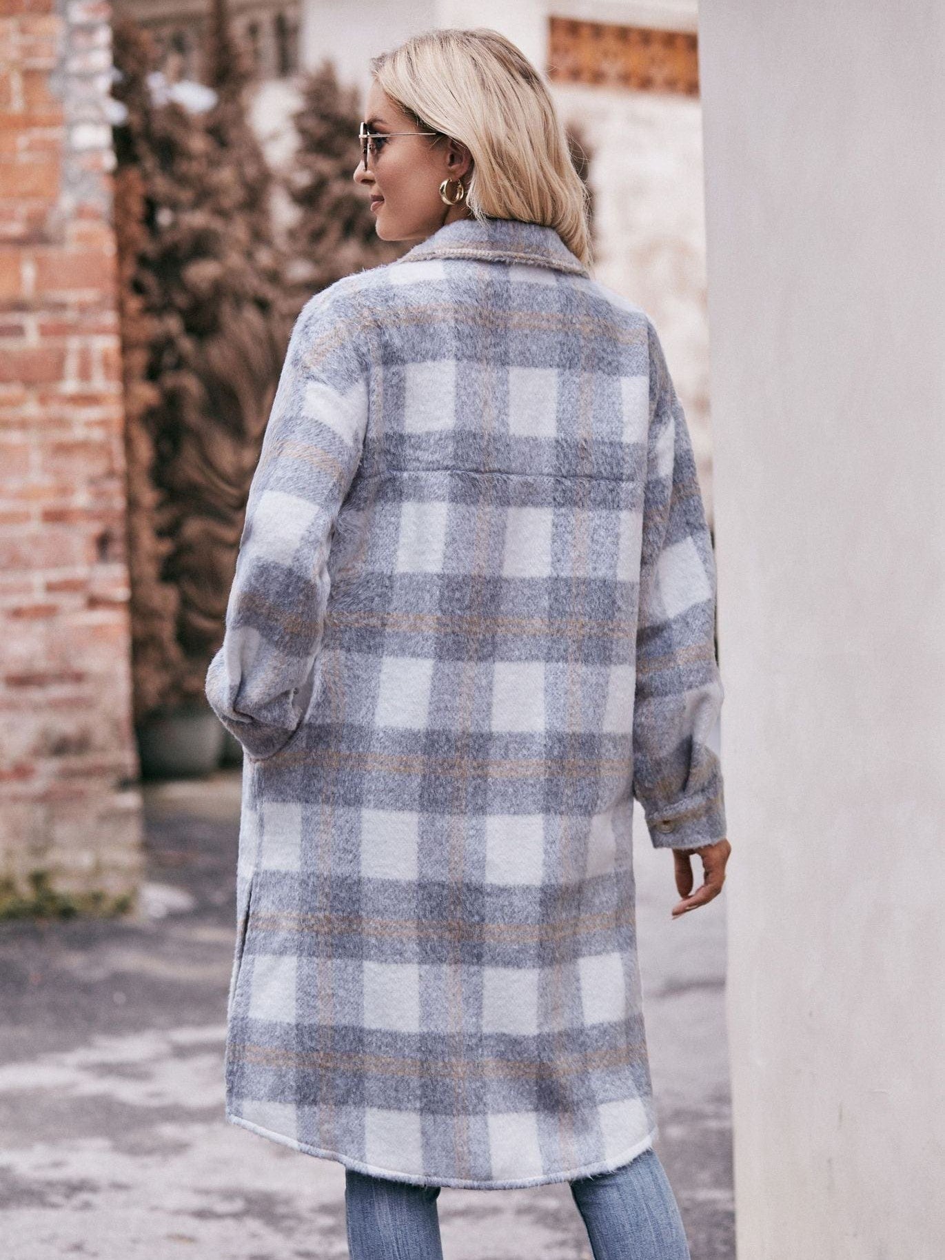 Women's long woolen coat with plaid coat