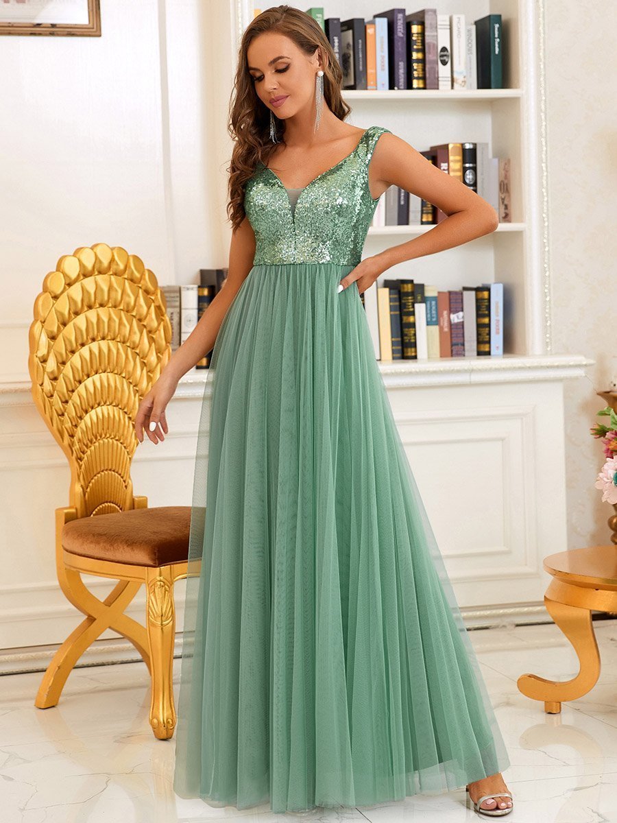 Elegant Sequin-Embellished Tulle Evening Gown