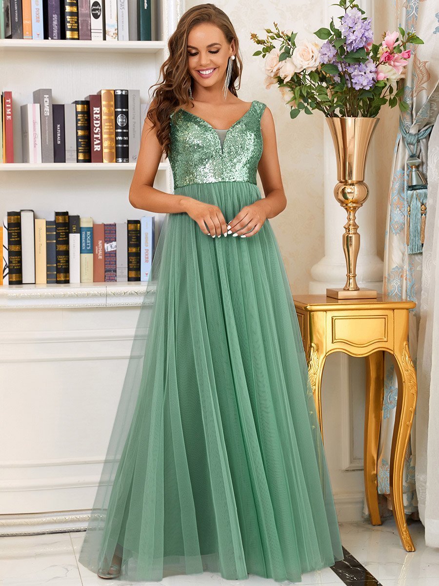 Elegant Sequin-Embellished Tulle Evening Gown