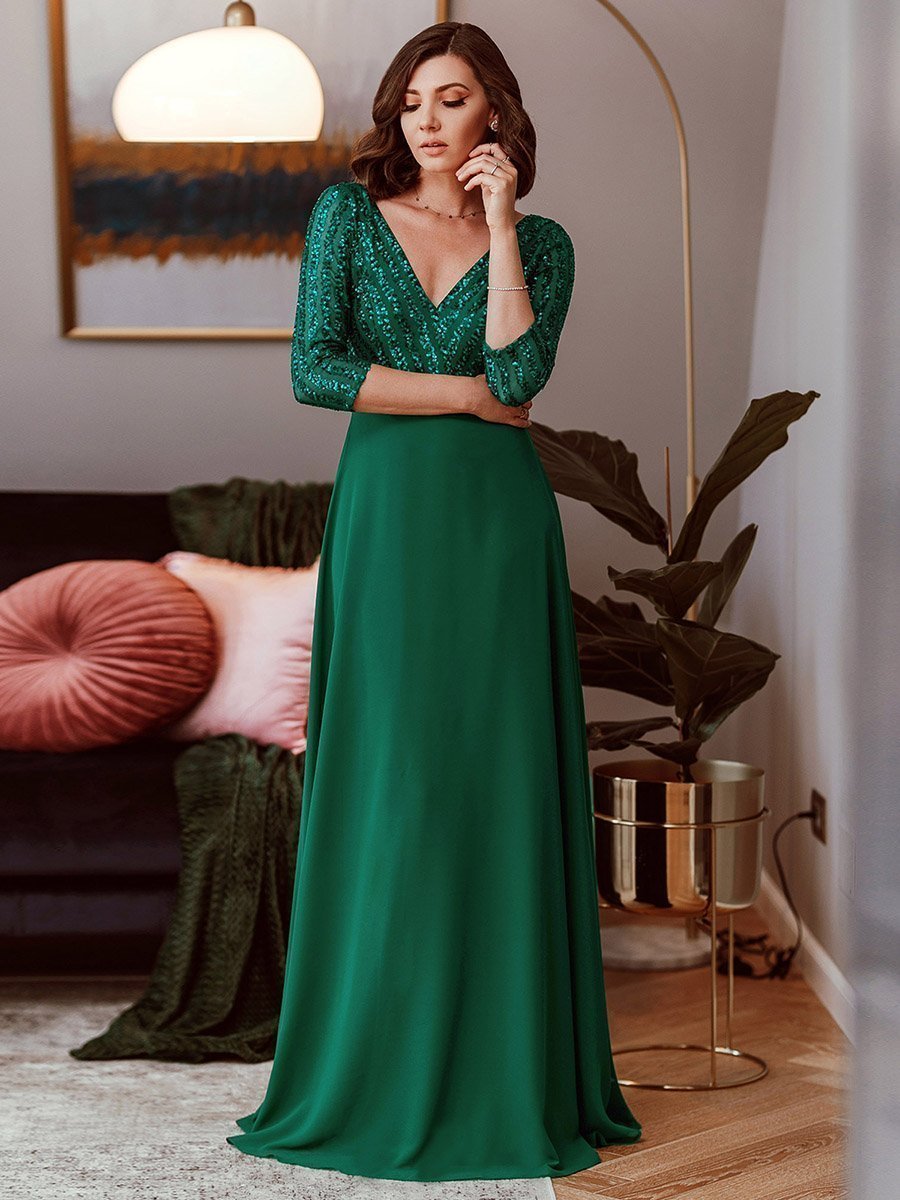 Chic A-Line Evening Dress with Sequin Detail and 3/4 Sleeves